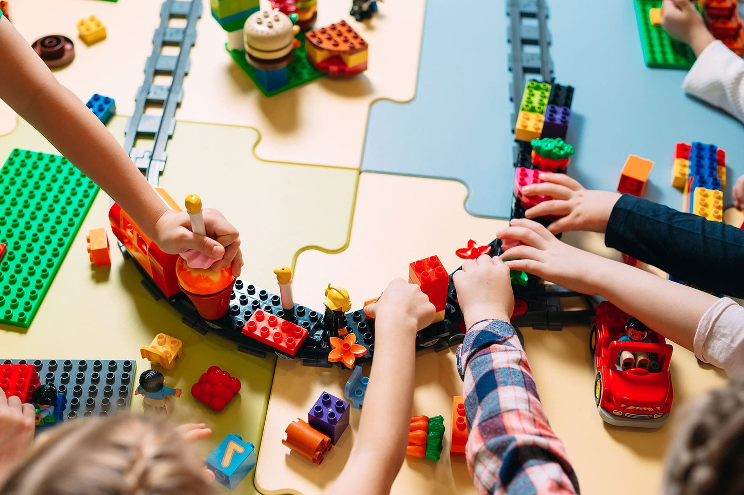 Little Lions Explorer - LEGO Education