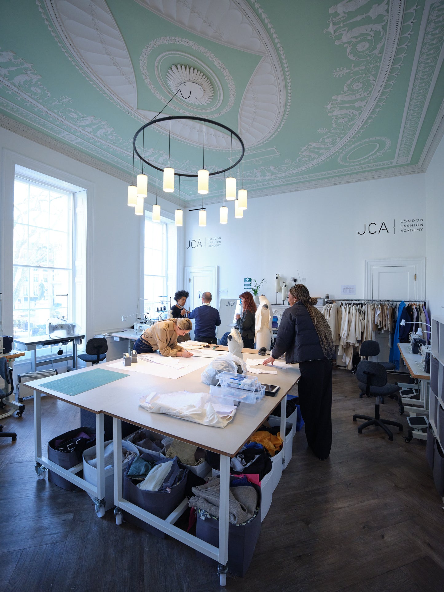 Jimmy Choo Academy | London Fashion Academy - Hong Kong Fashion Summer Camp (Day camp)